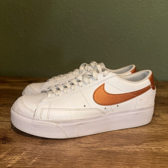 Nike Blazer Platform Women's White Copper Sneakers 9.5 - Picture 3 of 7